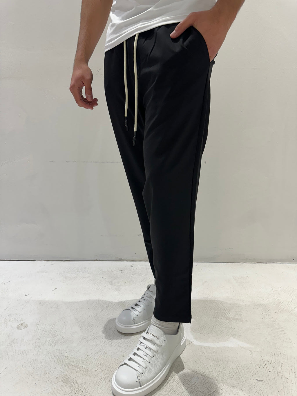 PANTALONE DEAN CON LACCIO E TASCA A FILO