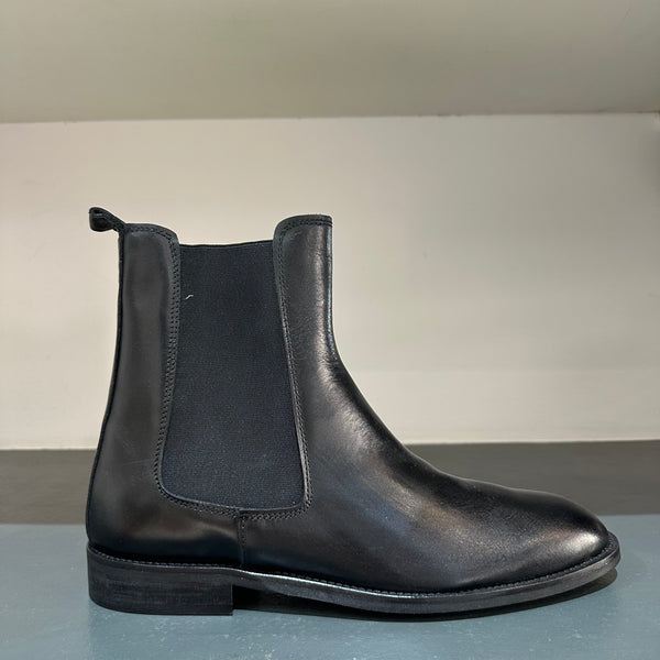Scarpa beatles in vera pelle