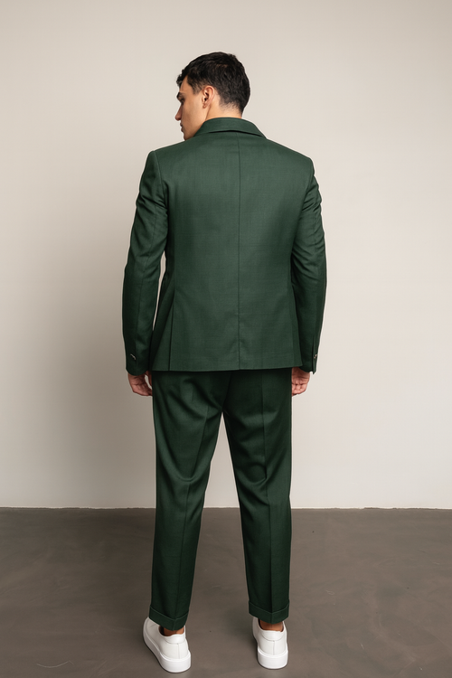 Abito doppiopetto con bottoni gioiello