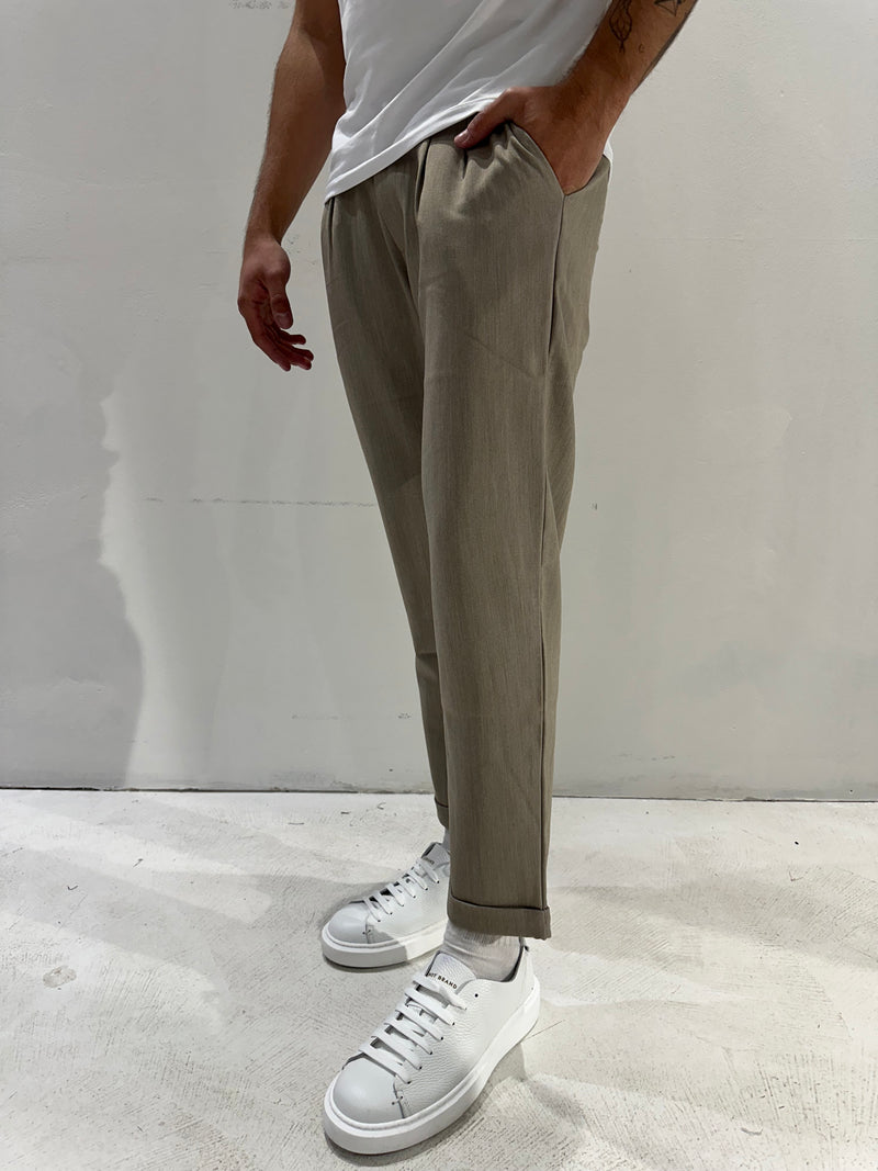PANTALONE MORBIDO CON RISVOLTO