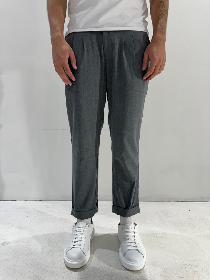 PANTALONE MORBIDO CON RISVOLTO