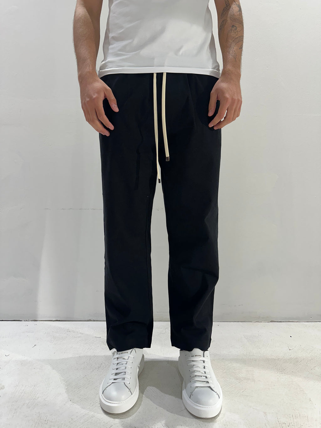PANTALONE NIGATA COMFORT FIT CON LACCIO
