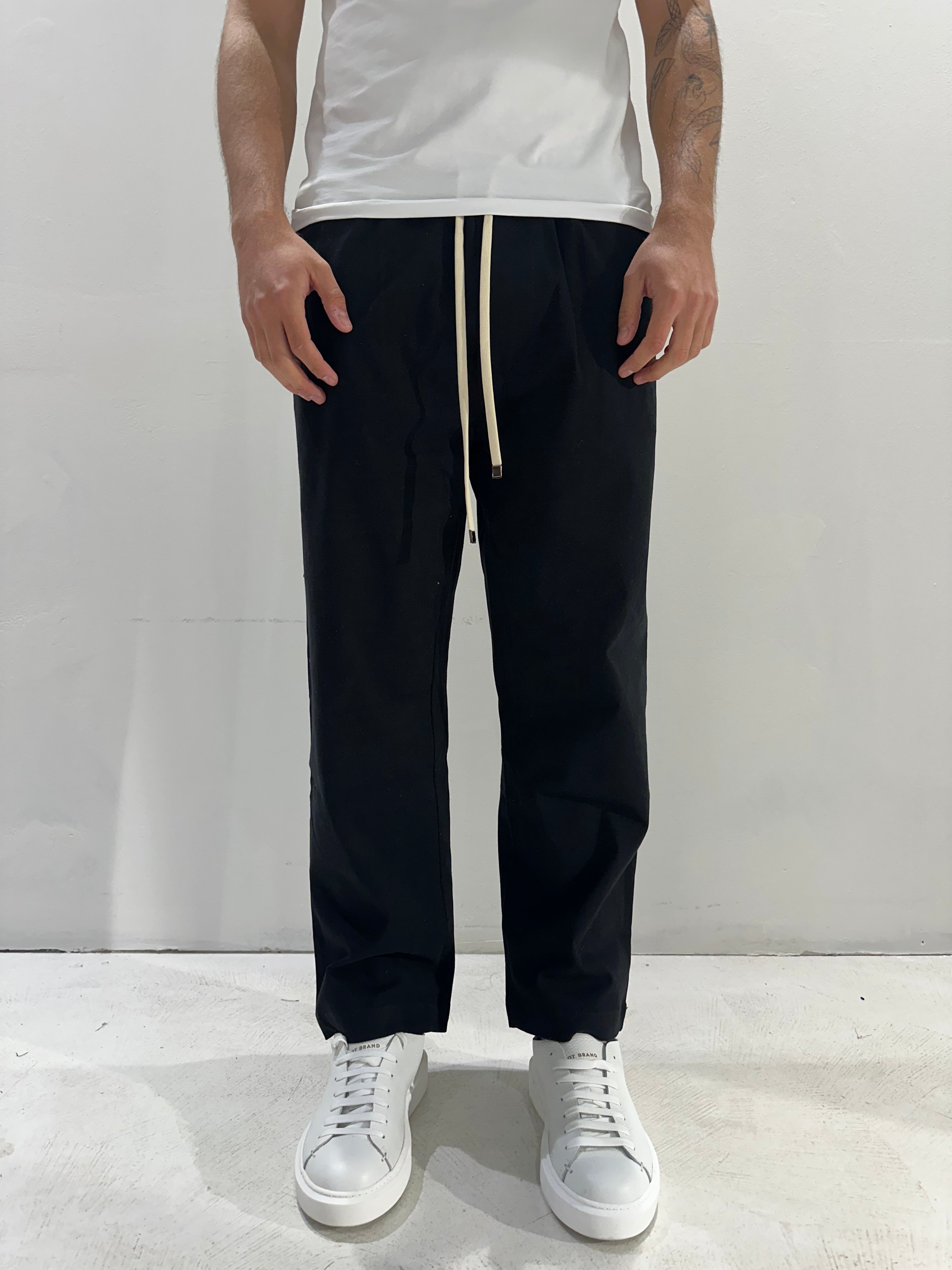 PANTALONE NIGATA COMFORT FIT CON LACCIO