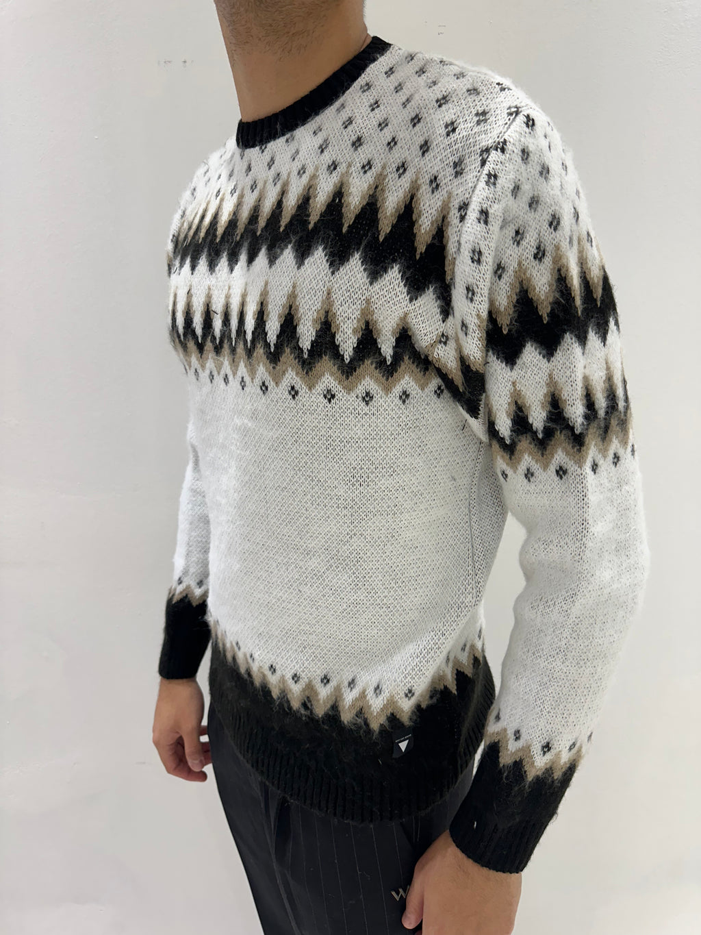 MAGLIONE GIROCOLLO CON FANTASIE IN MOHAIR