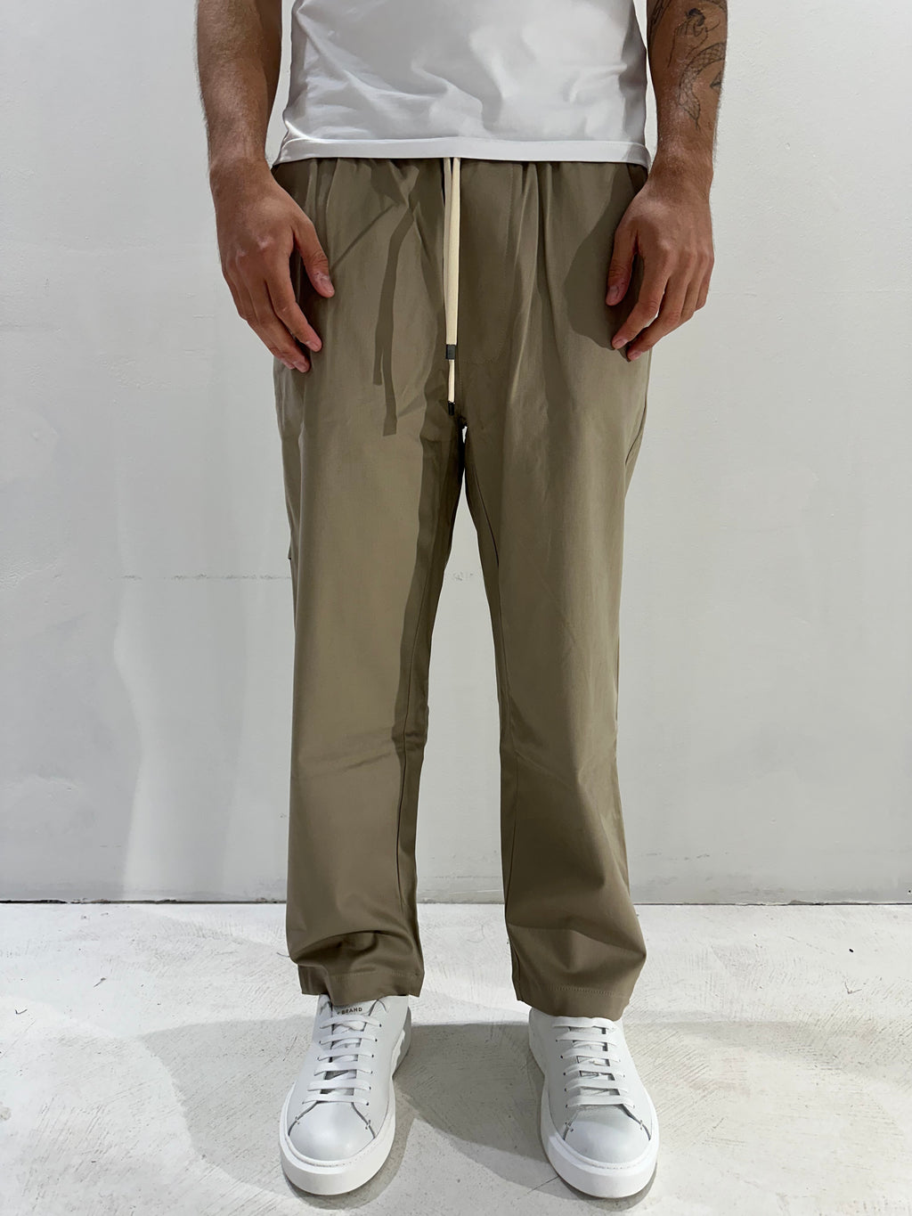 PANTALONE NIGATA COMFORT FIT CON LACCIO