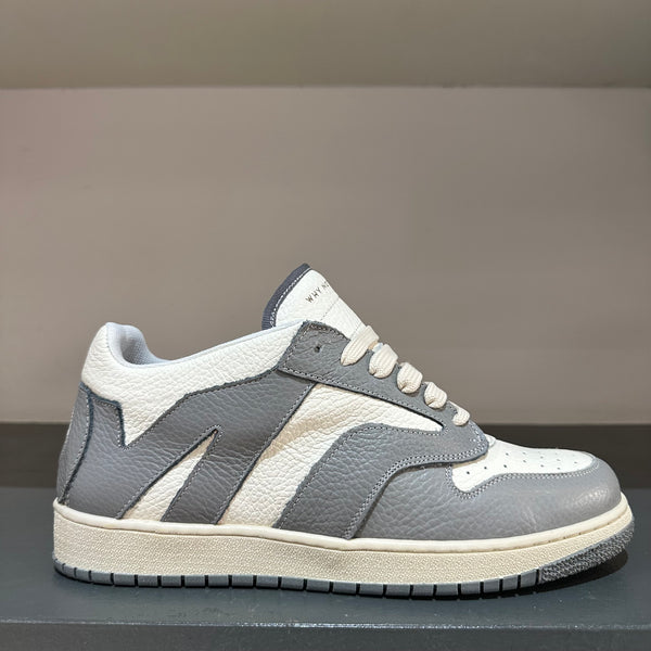 Sneakers in vera pelle bottolato