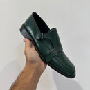 Mocassino con chiusura a doppia fibia