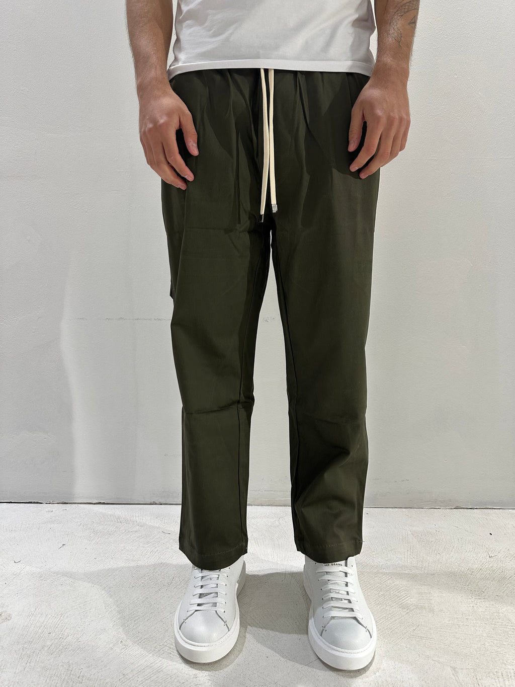 PANTALONE NIGATA COMFORT FIT CON LACCIO
