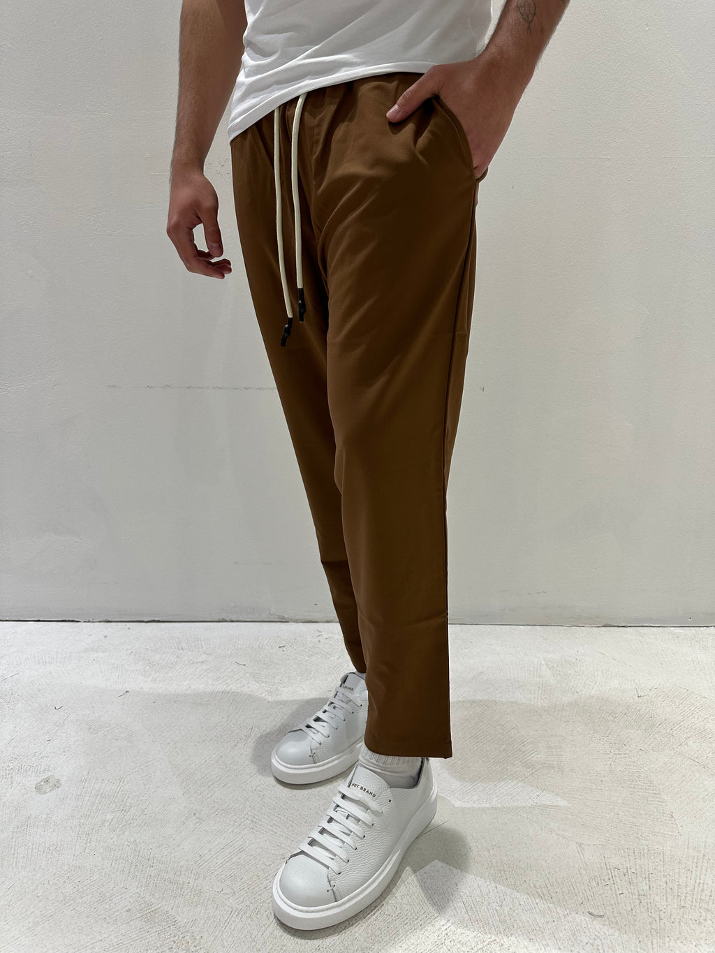 PANTALONE DEAN CON LACCIO E TASCA A FILO