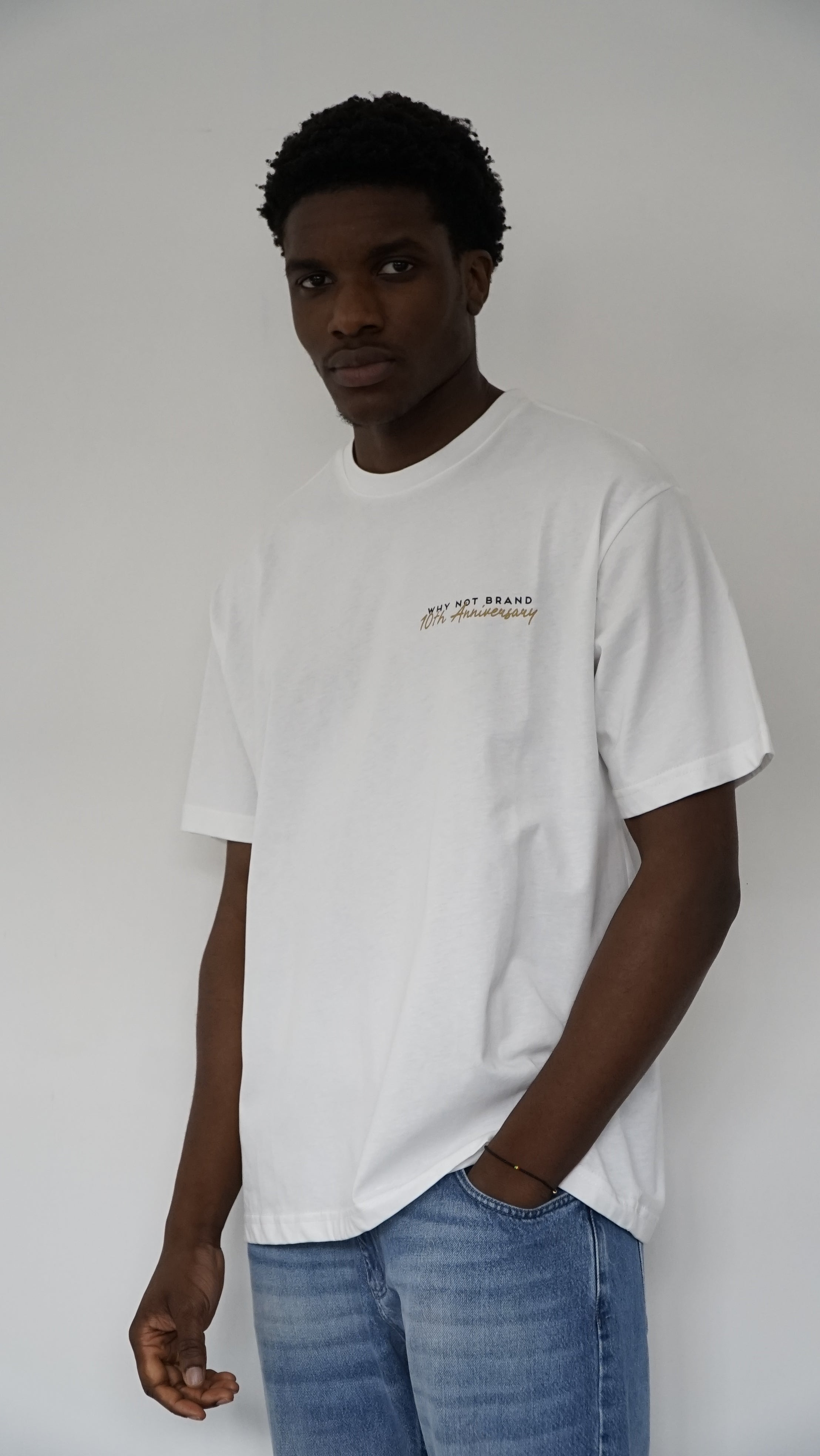 T-SHIRT W ANNIVERSARY