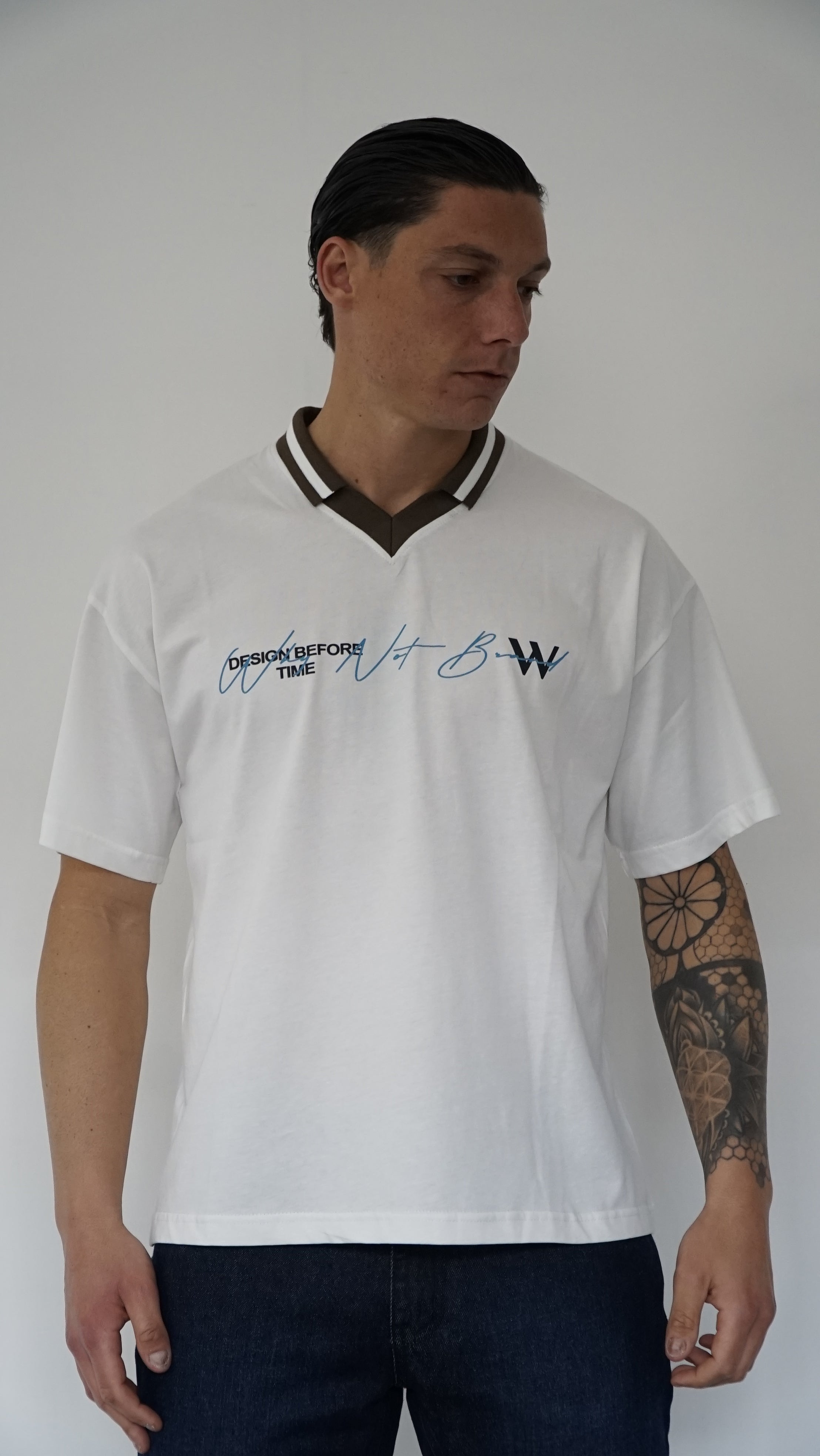 POLO CON COLLO A CONTRASTO