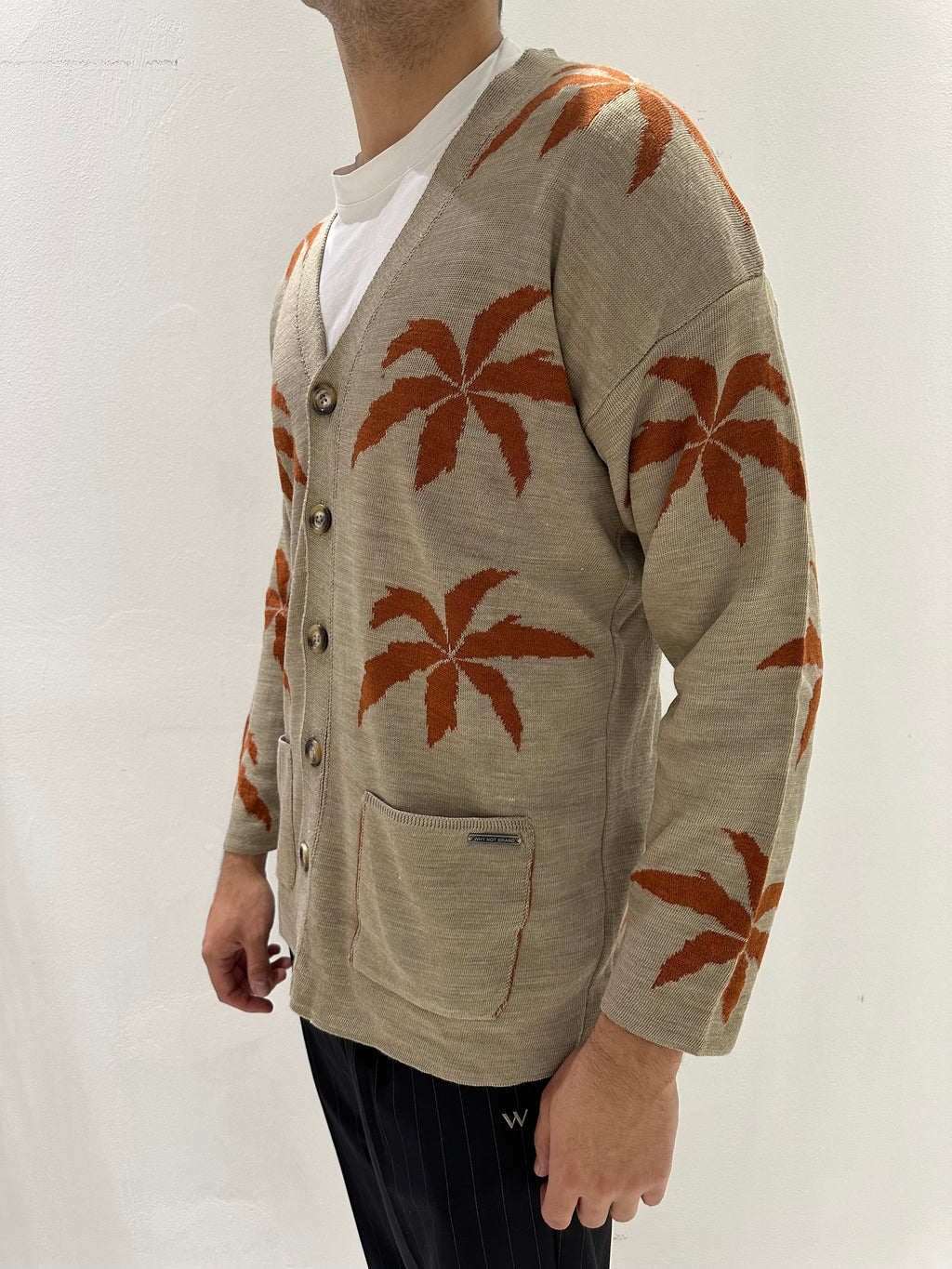 CARDIGAN CON BOTTONI E FANTASIA PALME