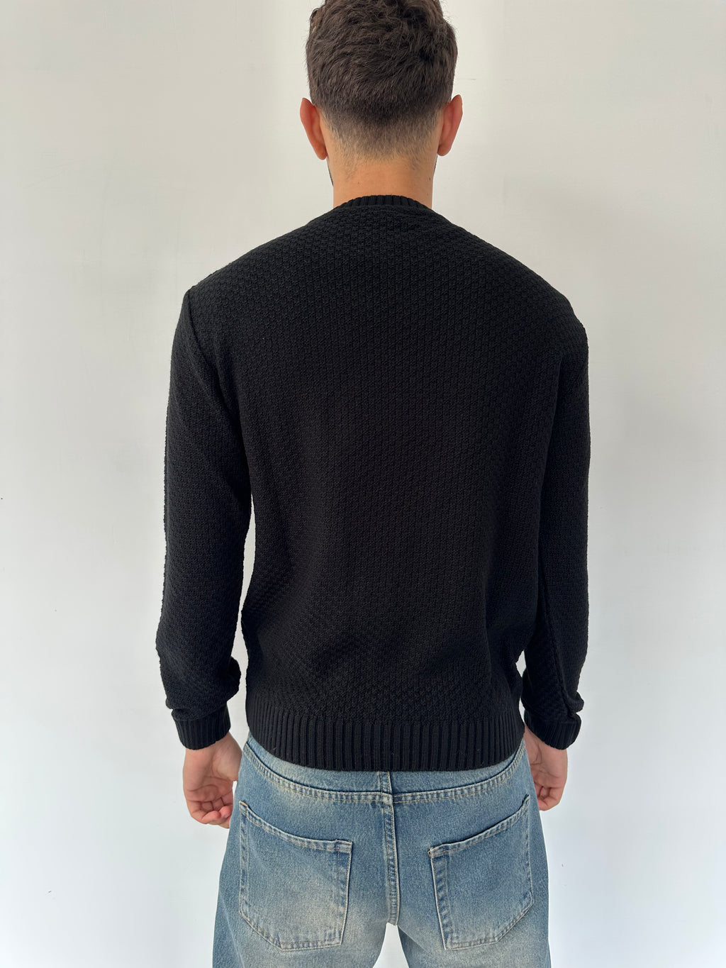 MAGLIONE GIROCOLLO NERO