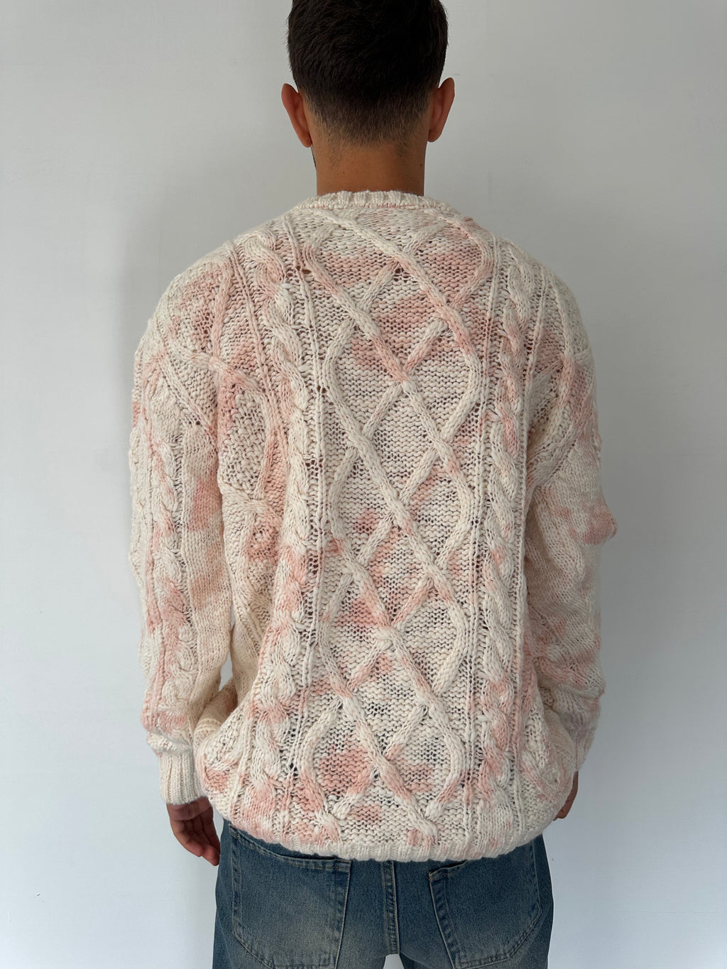MAGLIONE GIROCOLLO CON FANTASIA TRECCIE CUCITA ROSA