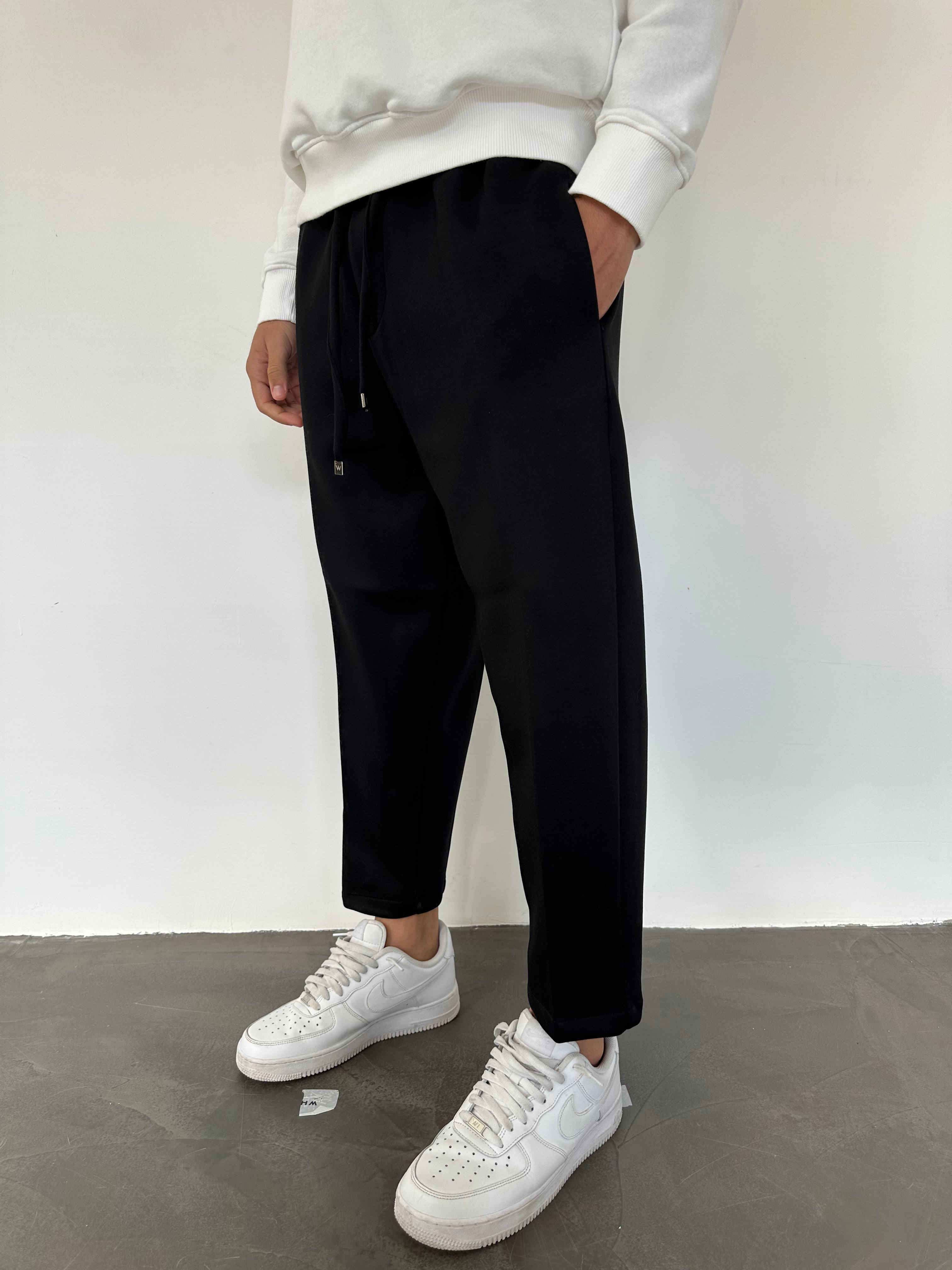 PANTALONE SCUBA IN TESSUTO TECNICO Why Not Brand NERO
