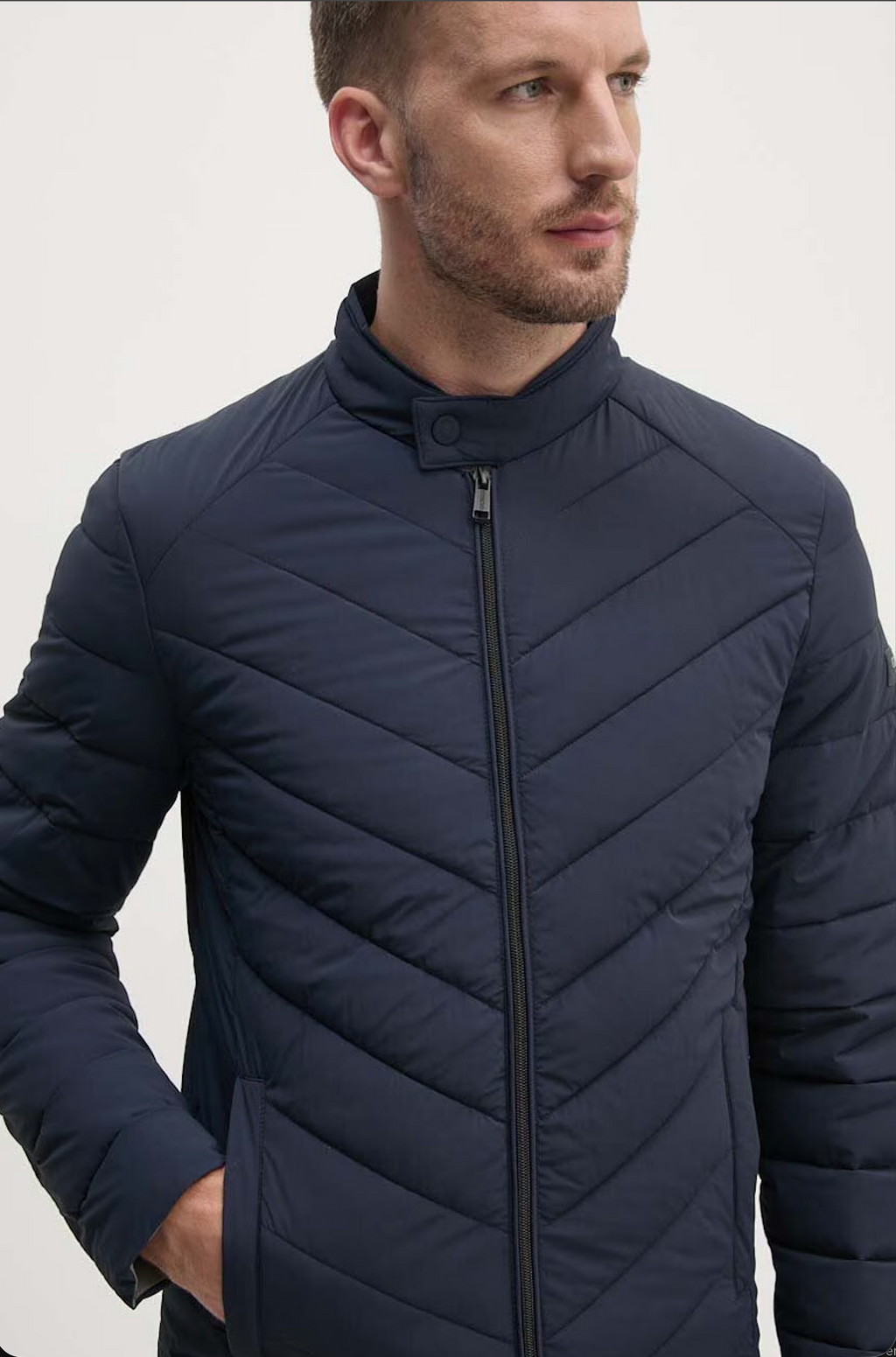 PIUMINO GUESS 100 GRAMMI