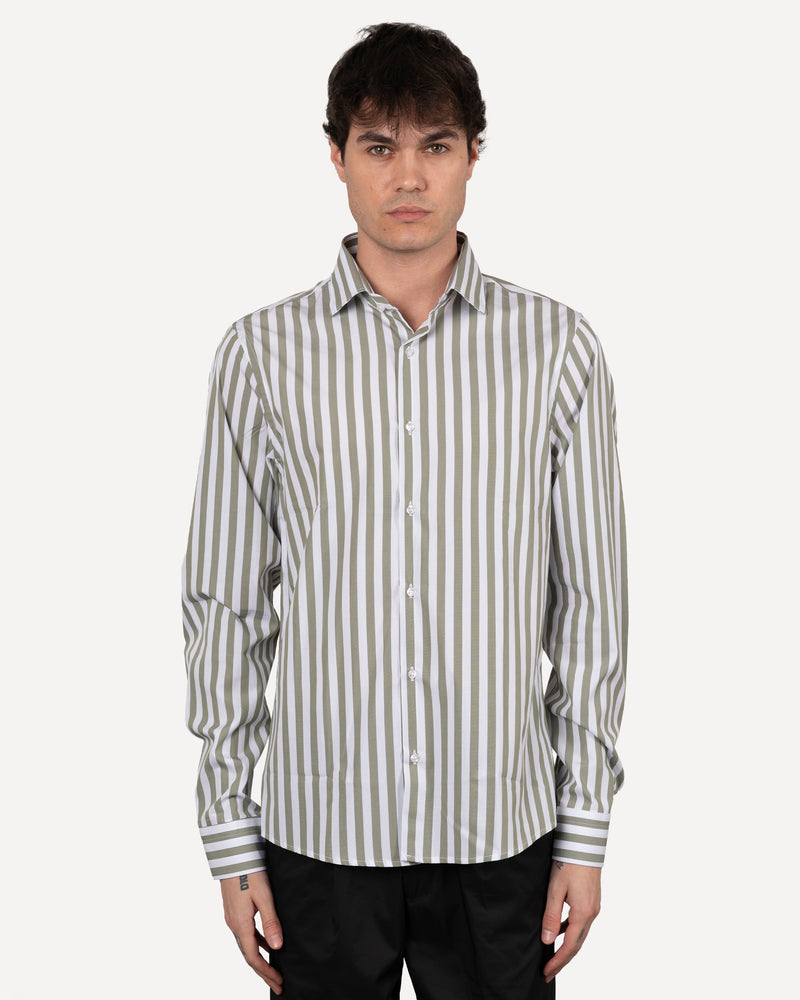 Camicia a righe larghe