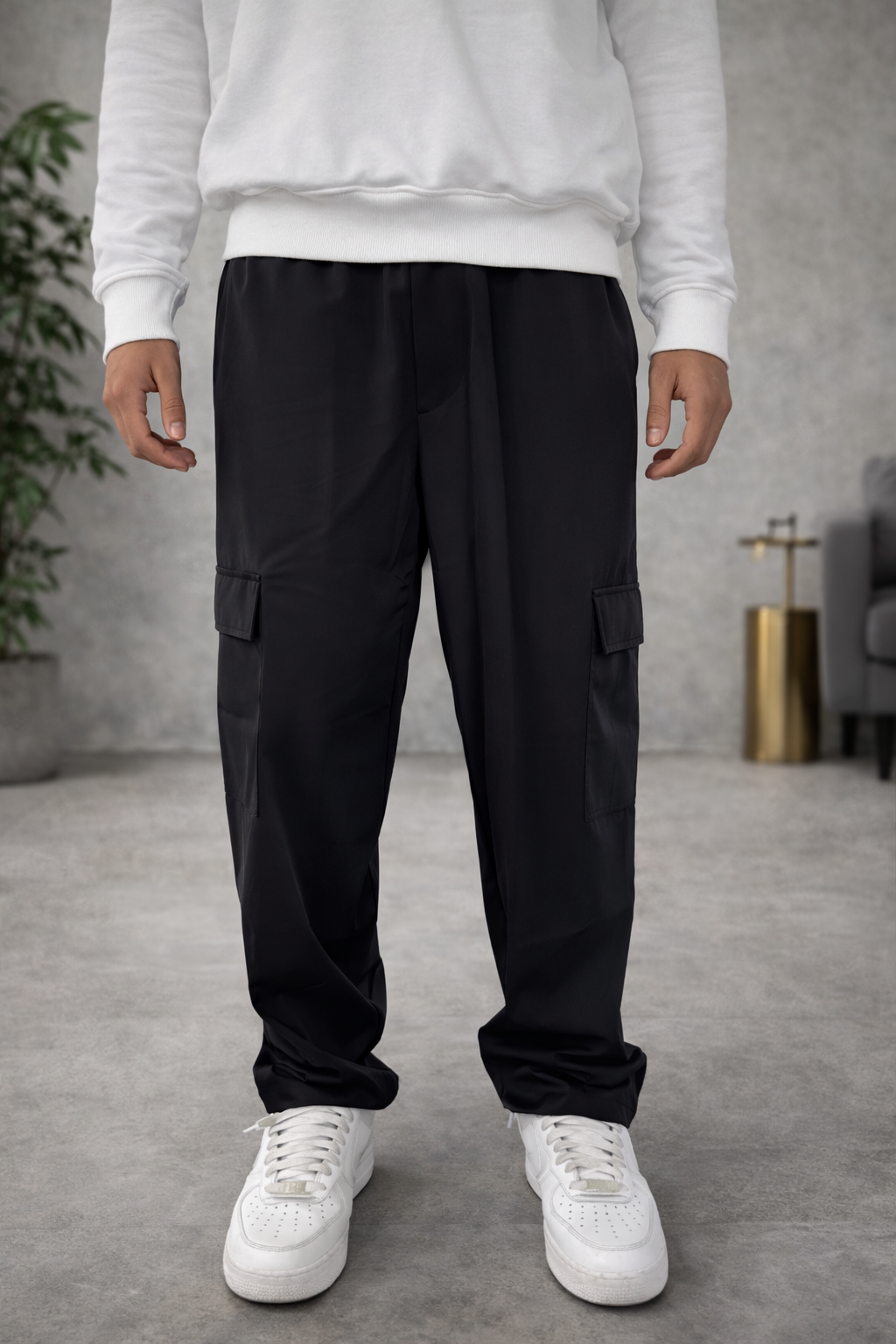 PANTALONE CON TASCONI RUBBER TESSUTO TECNICO Why Not Brand NERO